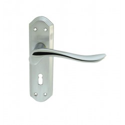 Lytham Chrome Plated Lever Lock Handle (Pair)
